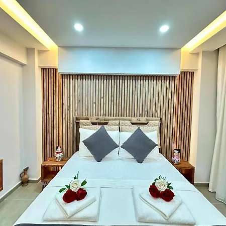 Ultra Luxury Dallas In Marina